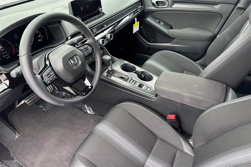 Honda Civic Sedan Vehicle Full-screen Gallery Image 09