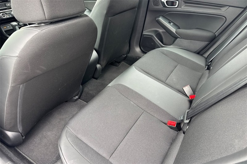 Honda Civic Sedan Vehicle Full-screen Gallery Image 11