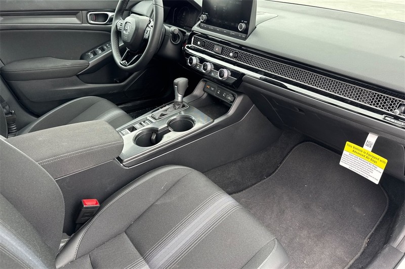 Honda Civic Sedan Vehicle Full-screen Gallery Image 14