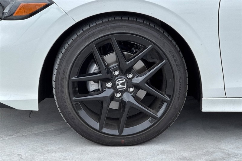 Honda Civic Sedan Vehicle Full-screen Gallery Image 24