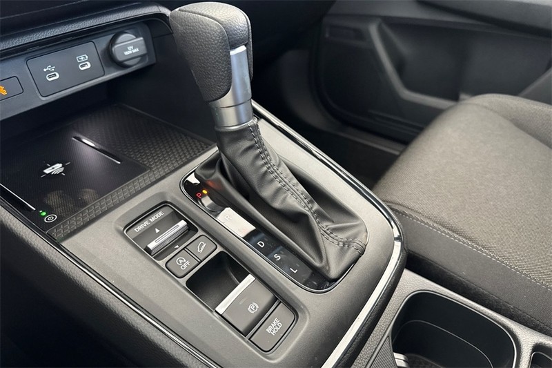 Honda CR-V Vehicle Full-screen Gallery Image 15