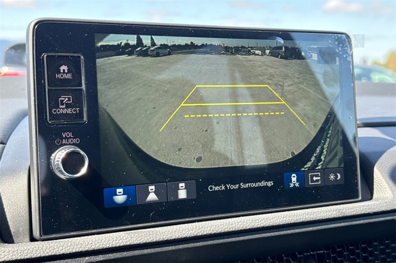 Honda CR-V Hybrid Vehicle Full-screen Gallery Image 16