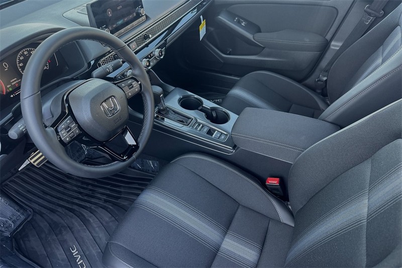 Honda Civic Sedan Vehicle Full-screen Gallery Image 07