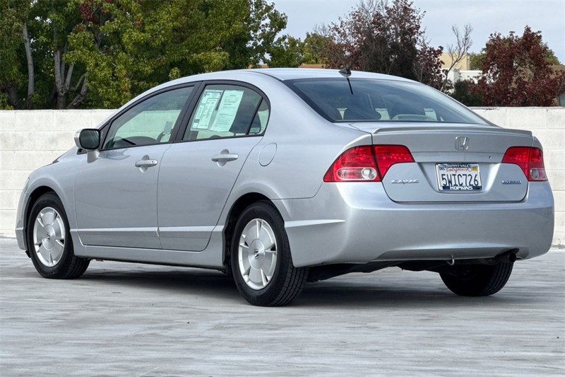 Honda Civic Hybrid Vehicle Full-screen Gallery Image 05