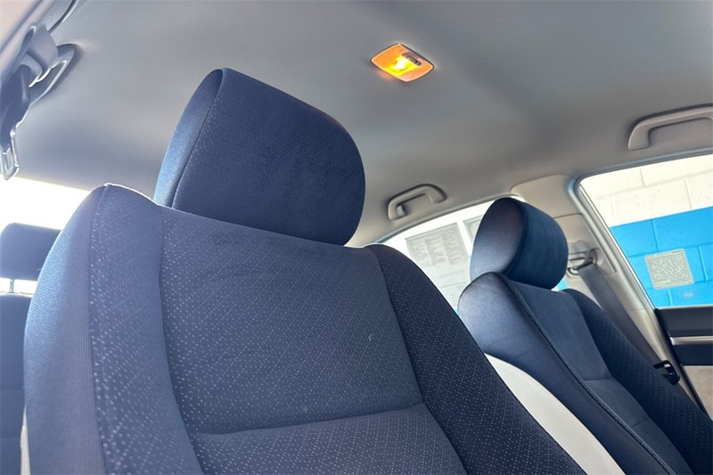 Honda Civic Hybrid Vehicle Full-screen Gallery Image 15