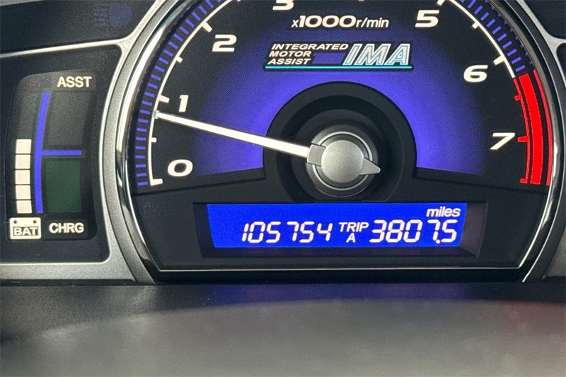 Honda Civic Hybrid Vehicle Full-screen Gallery Image 21