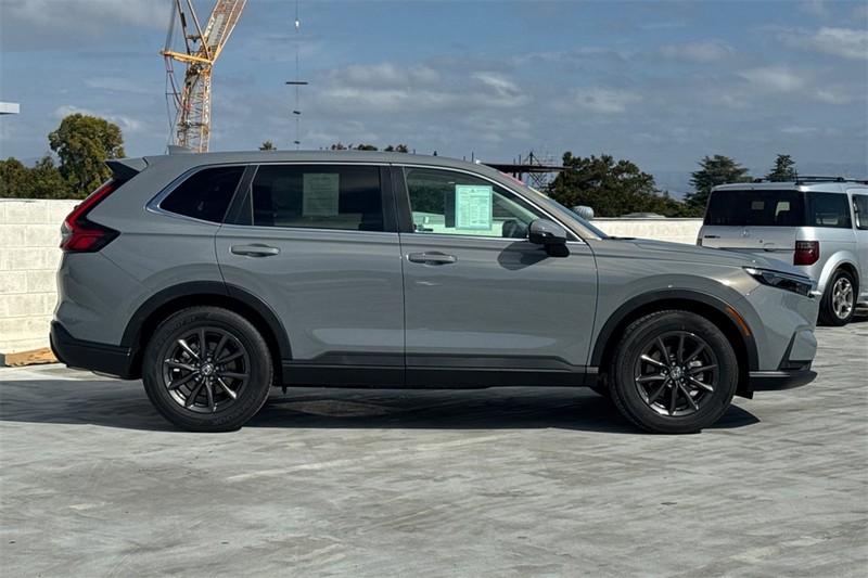 Honda CR-V Vehicle Full-screen Gallery Image 02