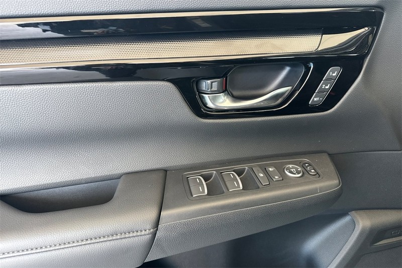 Honda CR-V Vehicle Full-screen Gallery Image 10