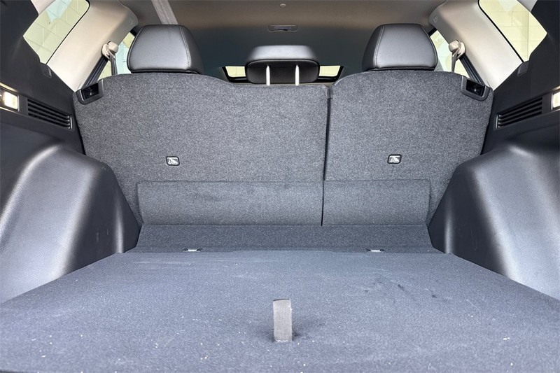 Honda CR-V Vehicle Full-screen Gallery Image 14