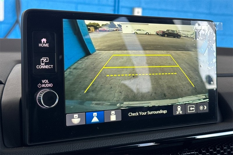 Honda CR-V Vehicle Full-screen Gallery Image 18