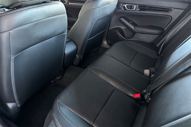 Honda Civic Sedan Hybrid Vehicle Full-screen Gallery Image 11