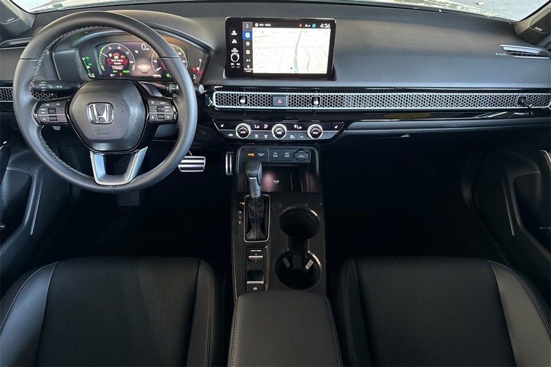 Honda Civic Sedan Hybrid Vehicle Full-screen Gallery Image 12