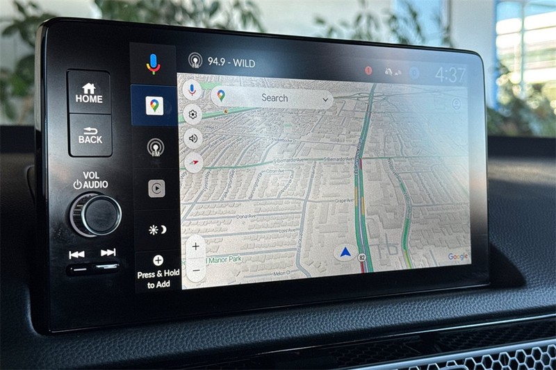 Honda Civic Sedan Hybrid Vehicle Full-screen Gallery Image 17