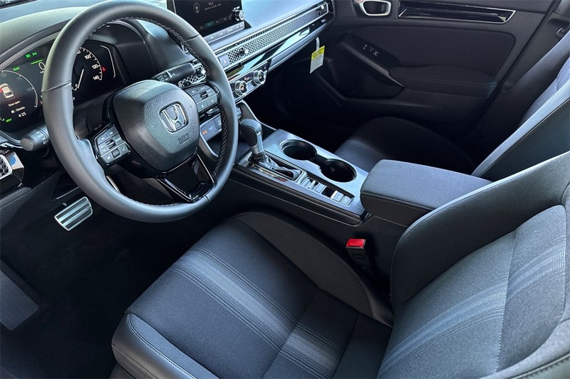 Honda Civic Sedan Hybrid Vehicle Full-screen Gallery Image 09