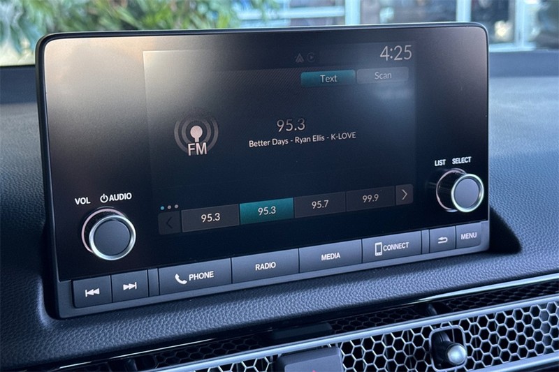 Honda Civic Sedan Hybrid Vehicle Full-screen Gallery Image 16