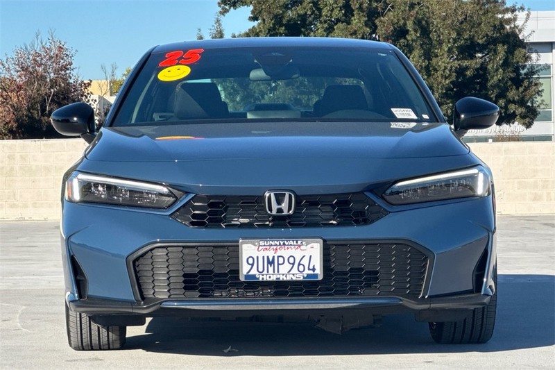 Honda Civic Sedan Hybrid Vehicle Full-screen Gallery Image 08