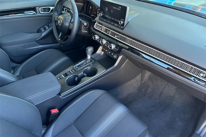 Honda Civic Sedan Hybrid Vehicle Full-screen Gallery Image 14