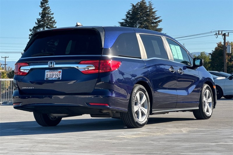 Honda Odyssey Vehicle Full-screen Gallery Image 03