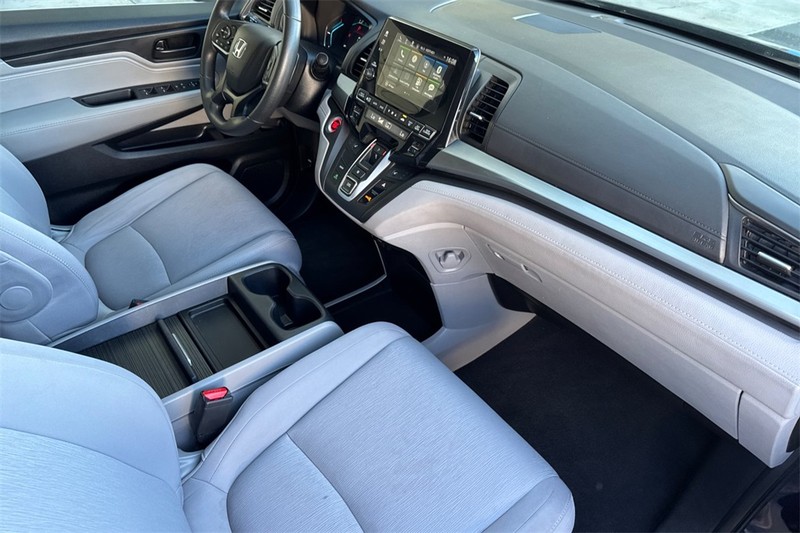 Honda Odyssey Vehicle Full-screen Gallery Image 14