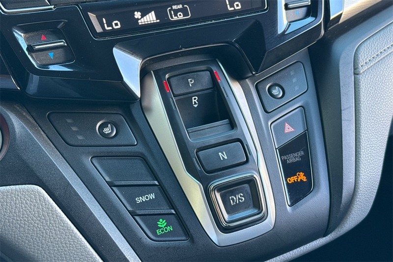 Honda Odyssey Vehicle Full-screen Gallery Image 19