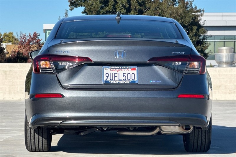Honda Civic Sedan Hybrid Vehicle Full-screen Gallery Image 04