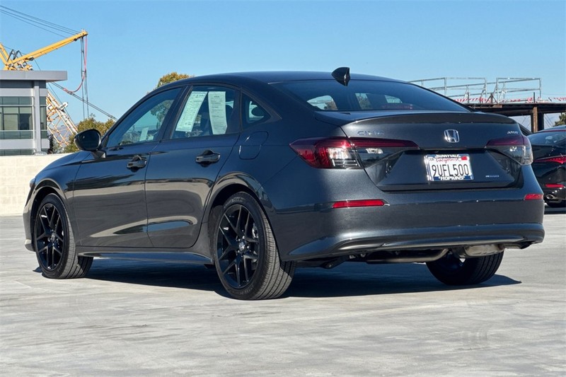 Honda Civic Sedan Hybrid Vehicle Full-screen Gallery Image 05