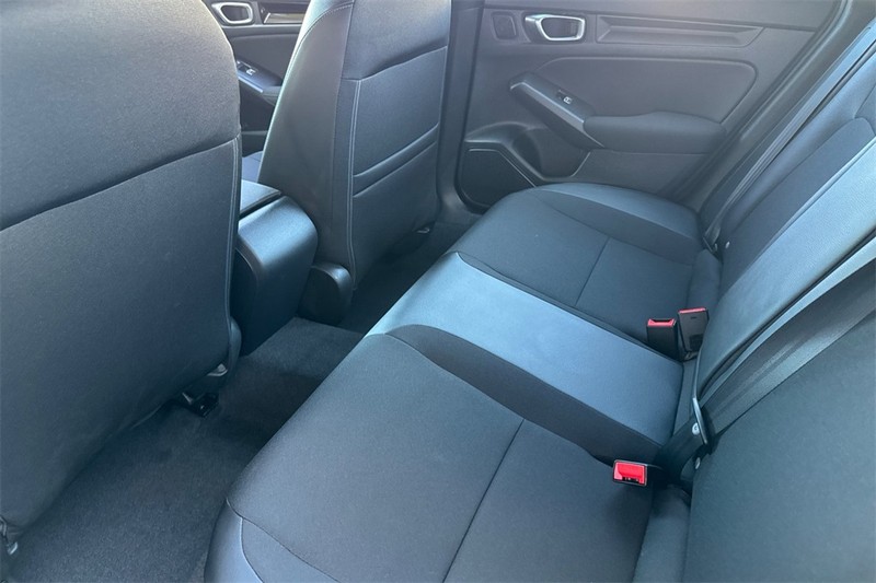 Honda Civic Sedan Hybrid Vehicle Full-screen Gallery Image 11