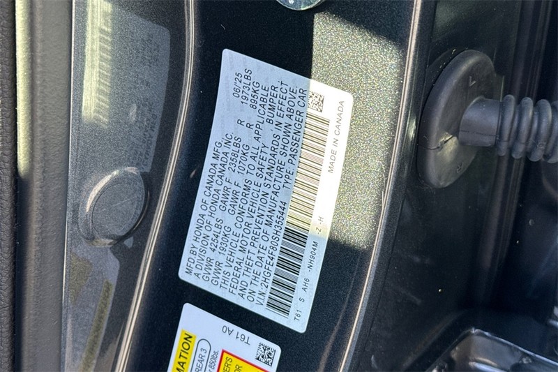 Honda Civic Sedan Hybrid Vehicle Full-screen Gallery Image 26