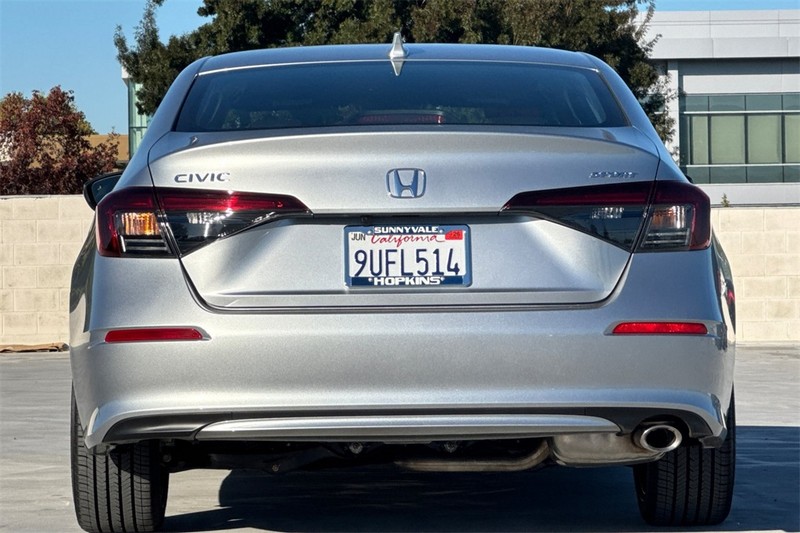 Honda Civic Sedan Vehicle Full-screen Gallery Image 04