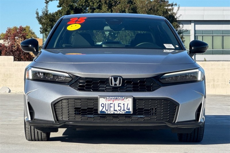 Honda Civic Sedan Vehicle Full-screen Gallery Image 08