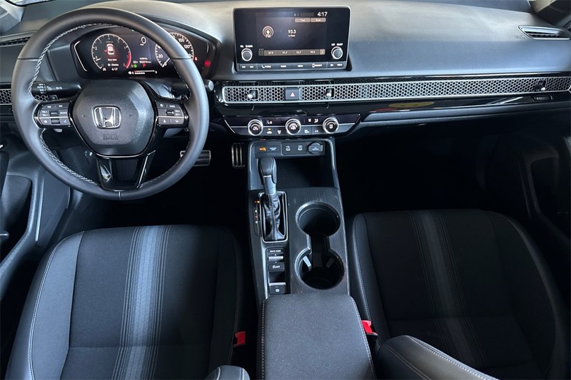 Honda Civic Sedan Vehicle Full-screen Gallery Image 12