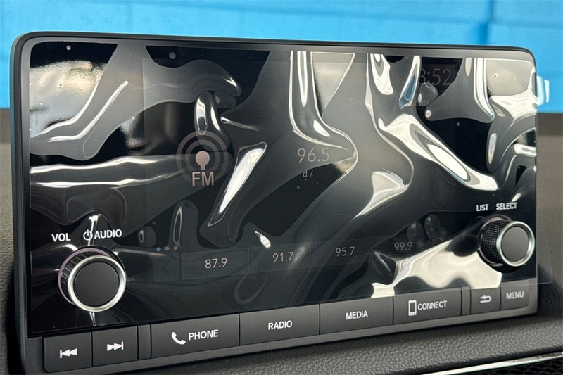 Honda Civic Sedan Hybrid Vehicle Full-screen Gallery Image 14