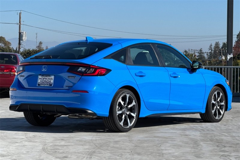 Honda Civic Hatchback Hybrid Vehicle Full-screen Gallery Image 04