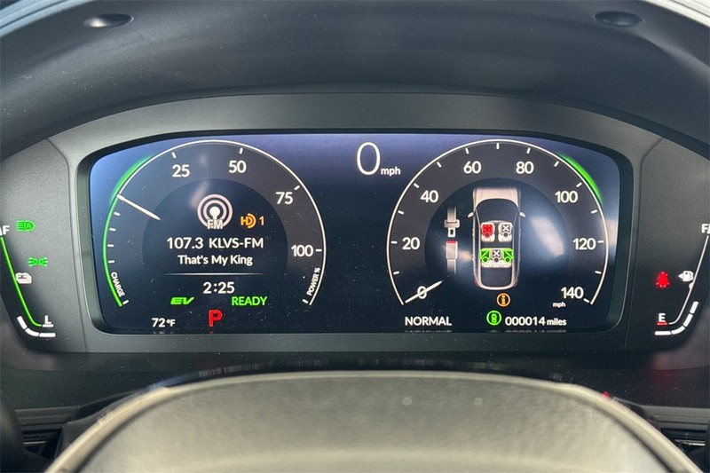 Honda Civic Hatchback Hybrid Vehicle Full-screen Gallery Image 21