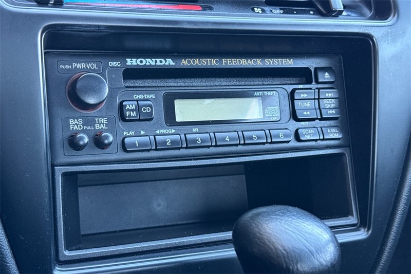 Honda Prelude Vehicle Full-screen Gallery Image 16