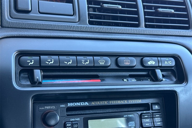 Honda Prelude Vehicle Full-screen Gallery Image 17