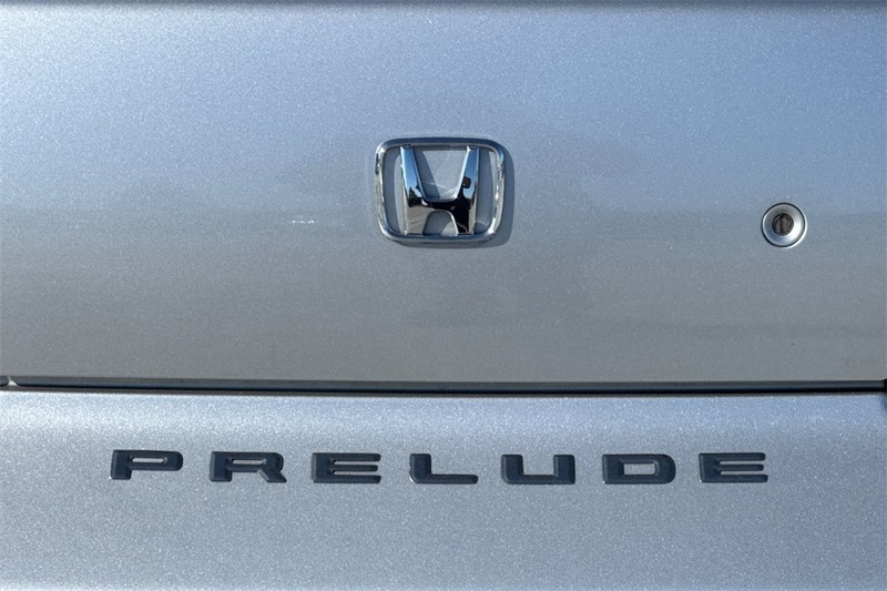 Honda Prelude Vehicle Full-screen Gallery Image 23