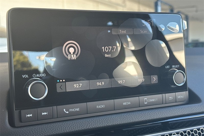 Honda Civic Sedan Hybrid Vehicle Full-screen Gallery Image 13