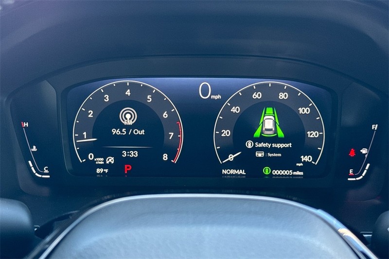 Honda CR-V Vehicle Full-screen Gallery Image 21