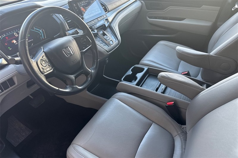 Honda Odyssey Vehicle Full-screen Gallery Image 09