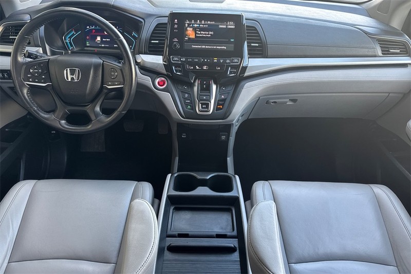 Honda Odyssey Vehicle Full-screen Gallery Image 12