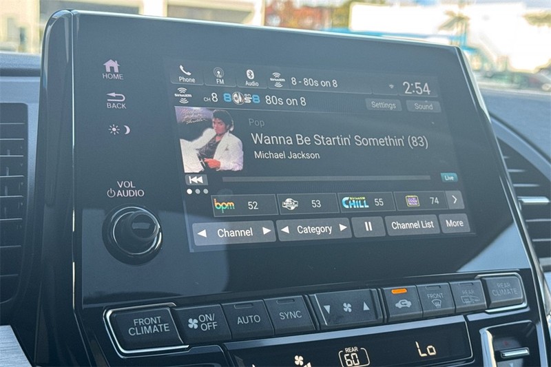 Honda Odyssey Vehicle Full-screen Gallery Image 18