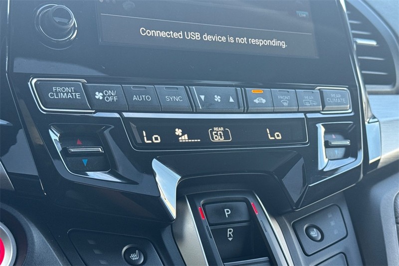 Honda Odyssey Vehicle Full-screen Gallery Image 20