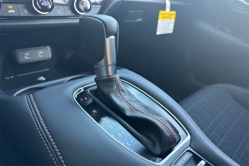 Honda HR-V Vehicle Full-screen Gallery Image 18