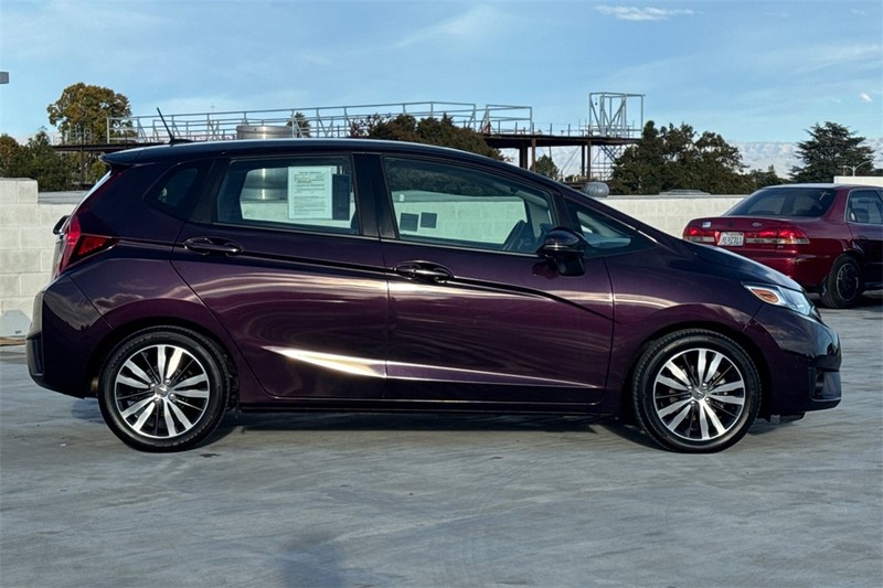 Honda Fit Vehicle Full-screen Gallery Image 02