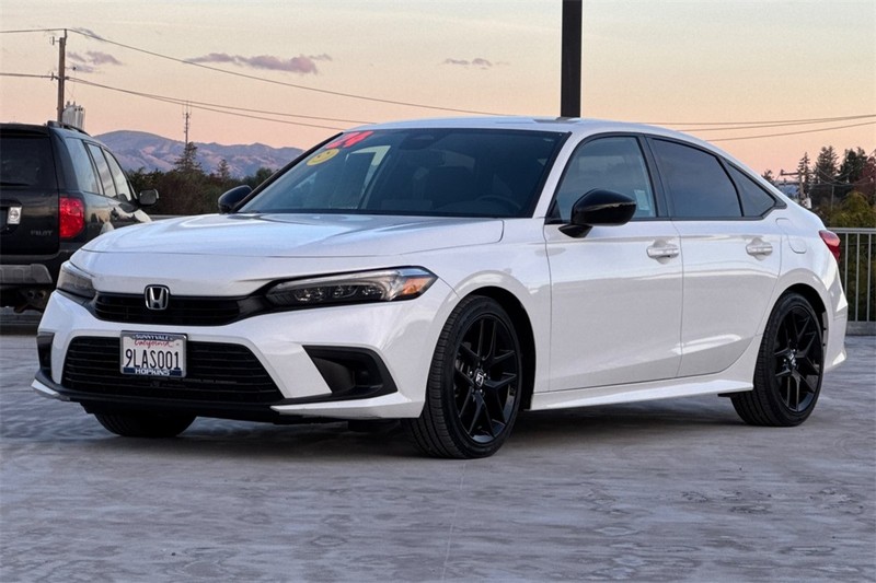 Honda Civic Sedan Vehicle Full-screen Gallery Image 07