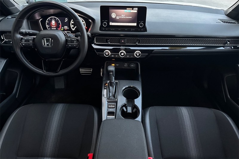 Honda Civic Sedan Vehicle Full-screen Gallery Image 12