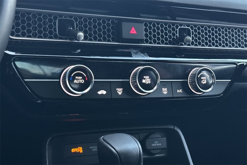 Honda Civic Sedan Vehicle Full-screen Gallery Image 18