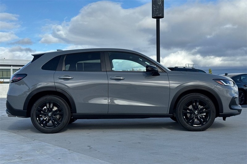 Honda HR-V Vehicle Full-screen Gallery Image 03