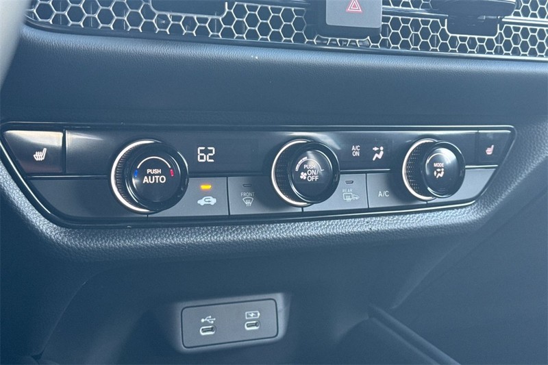 Honda HR-V Vehicle Full-screen Gallery Image 17